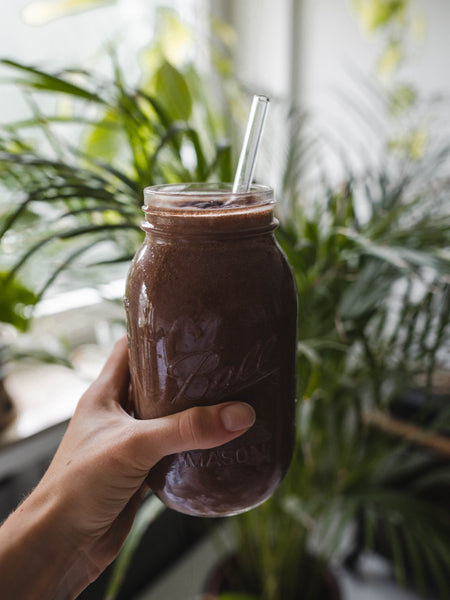 Kakao Smoothie mit Banane Dattel und Moruga 100% Kakao
